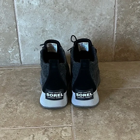 Sorel Out N About III Waterproof Boot - Picture 5 of 9